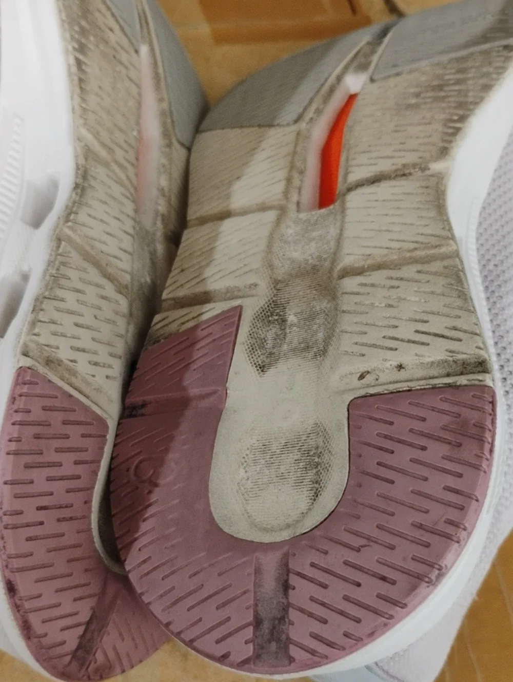 On Cloudtech Lightweight Lavender Running Sneakers